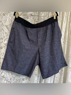 Men’s Veece Black Heather Xavier Performance Stretch Shorts